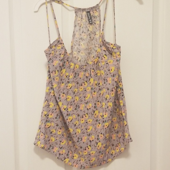 Tank top - Picture 1 of 2